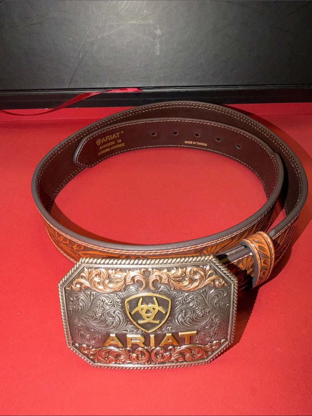 NWOT Ariat Brown Tooled Genuine Leather Belt with Silver & Gold Western Buckle - Picture 1 of 12